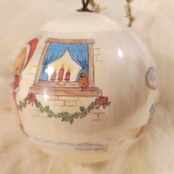 BETSEY CLARK Hallmark 1978 ball Christmas ornament friendship collectible! - Picture 4 of 7